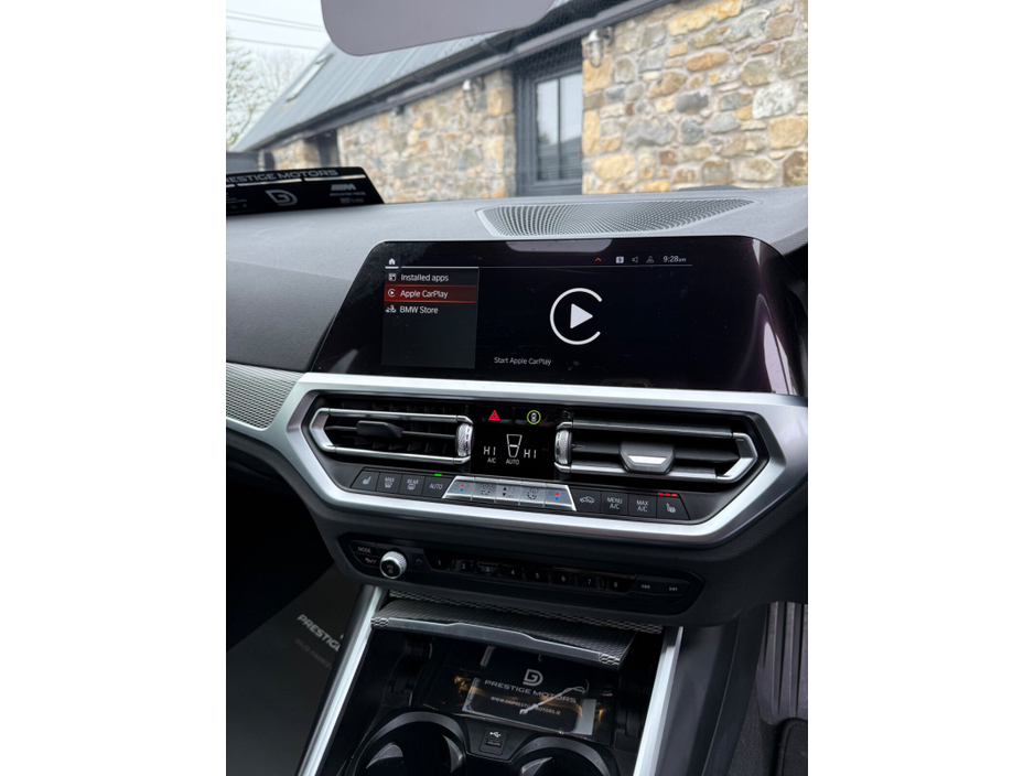 2020 BMW 3 Series - image 14