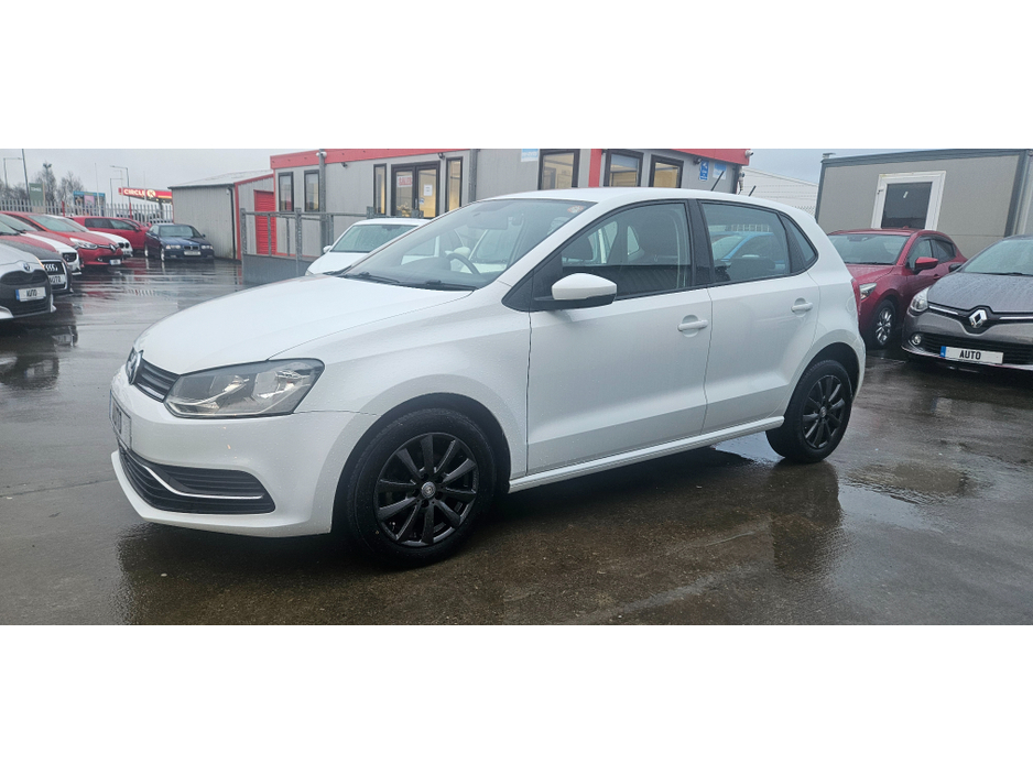 2015 Volkswagen Polo AUTOMATIC 1.2 COMFORTLINE DSG LOW KMS €10,450