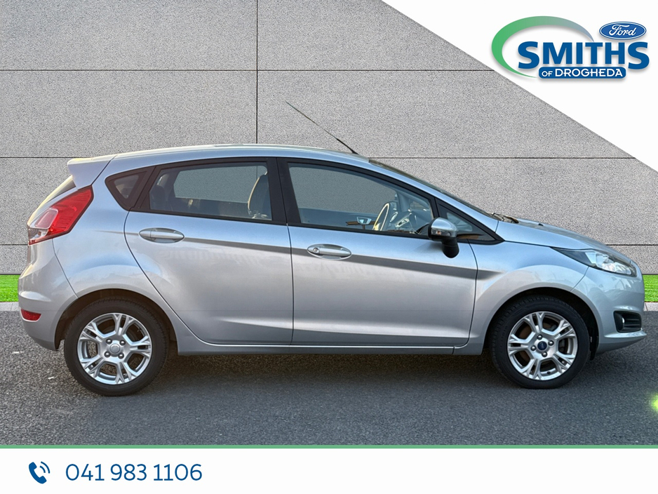 2015 Ford Fiesta - image 11