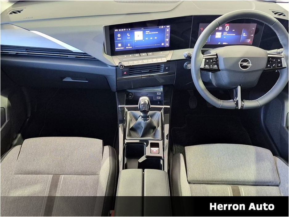 2024 Opel Astra - image 5