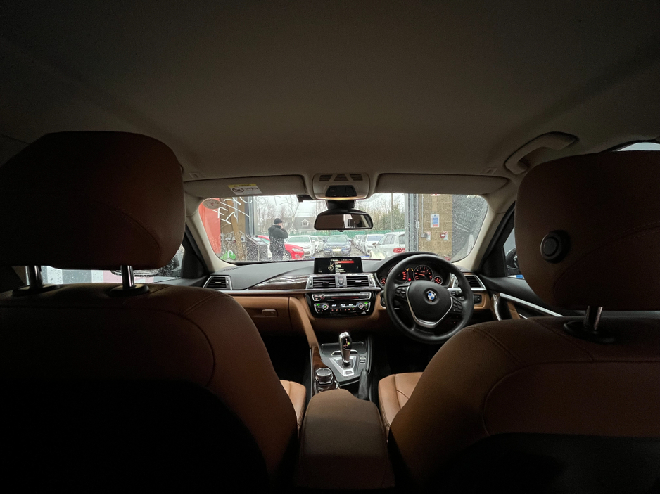 2017 BMW 3 Series €17950 2017 BMW 330E LUXURY EYE PERFORMER 2.0 AUTOMATIC / CRUISE CONTROL / REVERSE CAMERA / ELECTRIC MEMORY & HEATED SEATS AND MORE €17,950