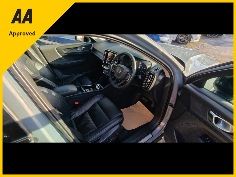 2022 Volvo XC40 2022 1.5 T4 PLUS 208BHP AU €32,950