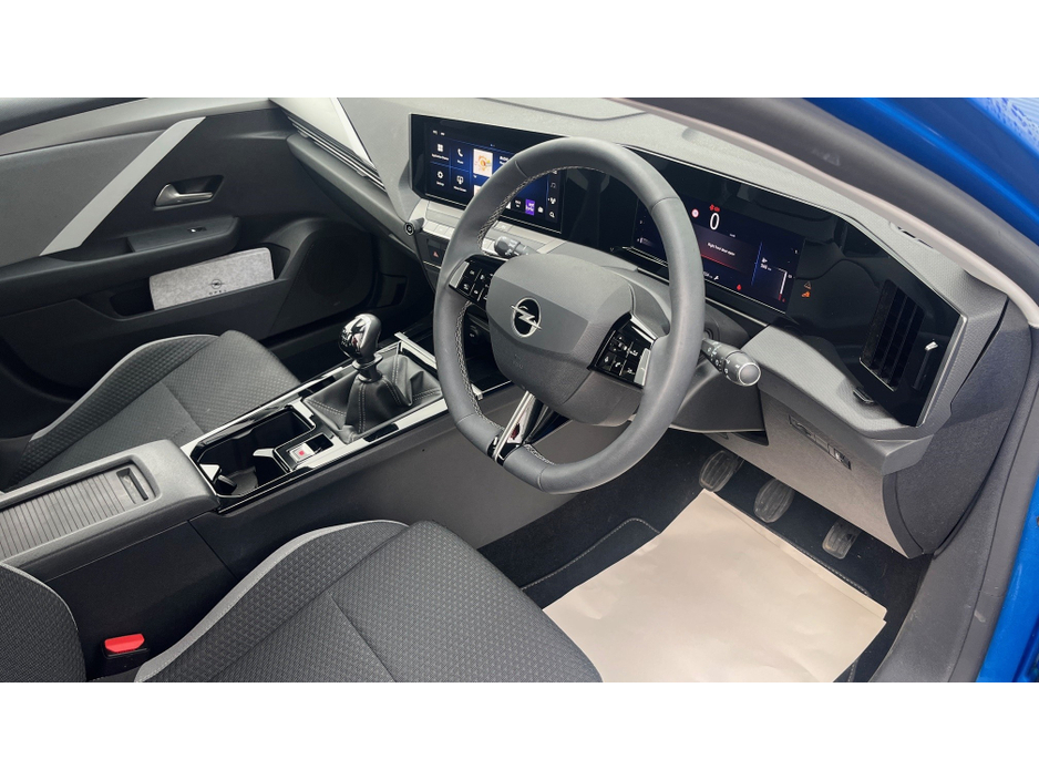 2025 Opel Astra 5 DR HATCH SC 1.2I 110PS PETROL €27,950