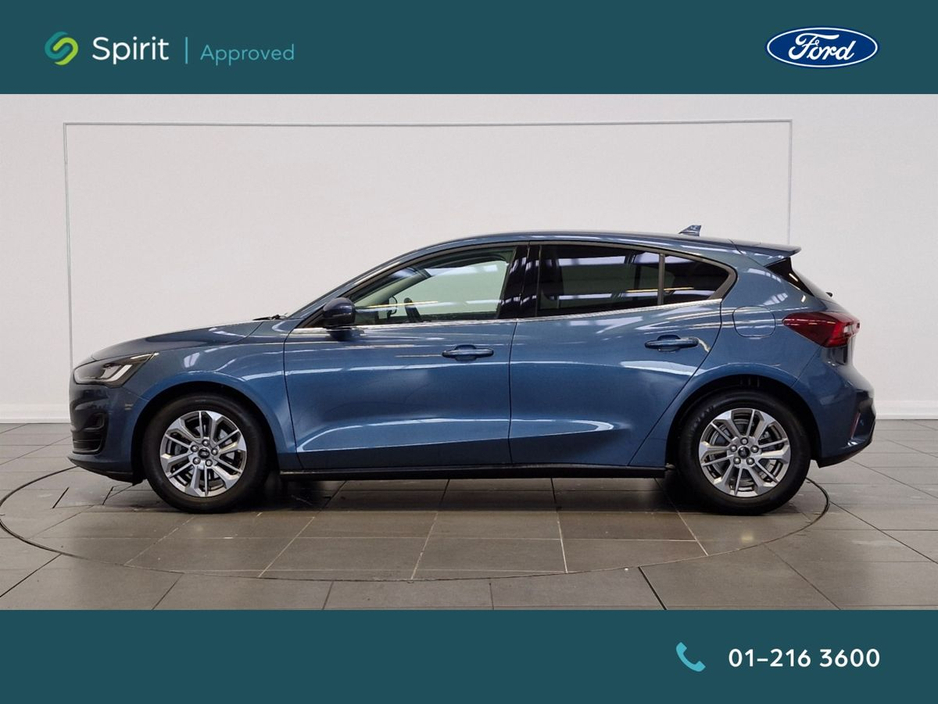 2024 Ford Focus - image 6