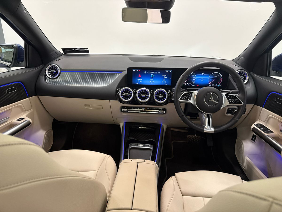 2025 Mercedes-Benz GLA Class - image 10