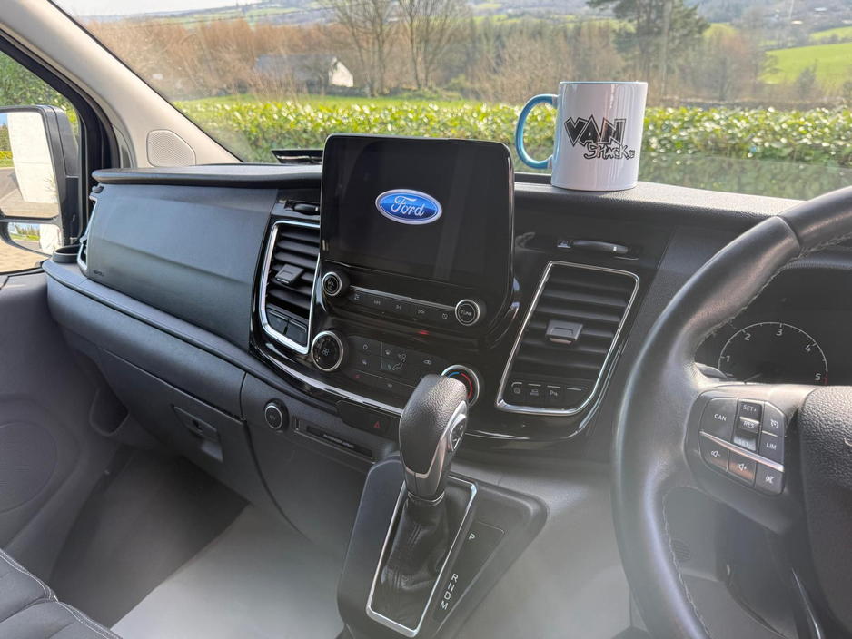 2020 Ford Transit Custom - image 19