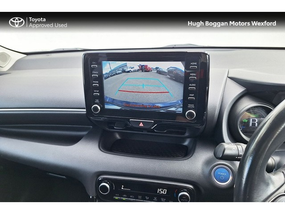 2023 Toyota Yaris HYBRID LUNA, VERY LOW MILEAGE! €23,995