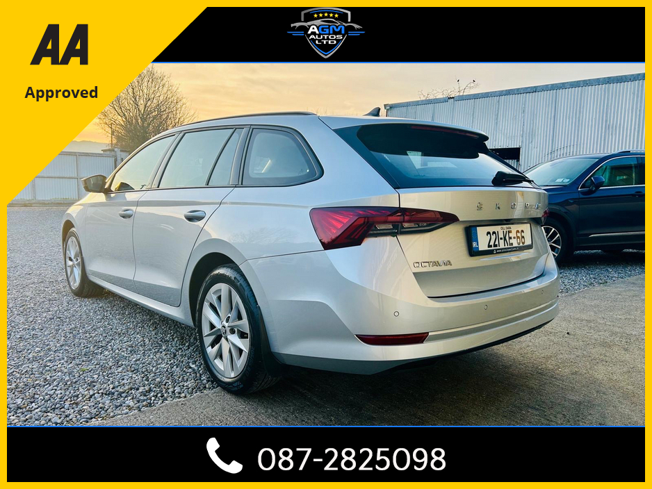 2022 Skoda Octavia - image 6