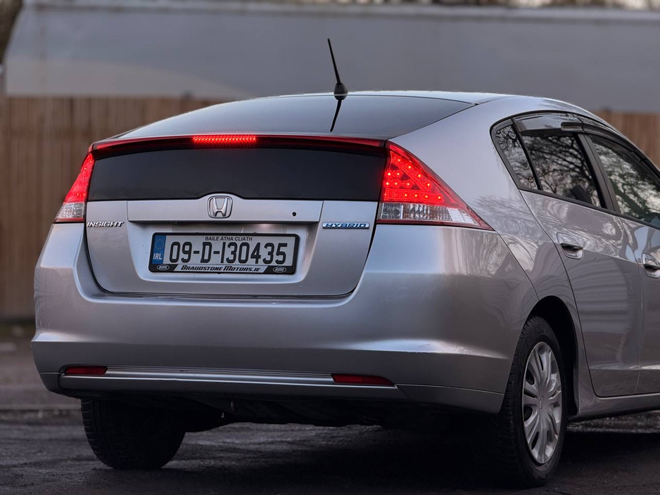 2009 Honda Insight - image 16