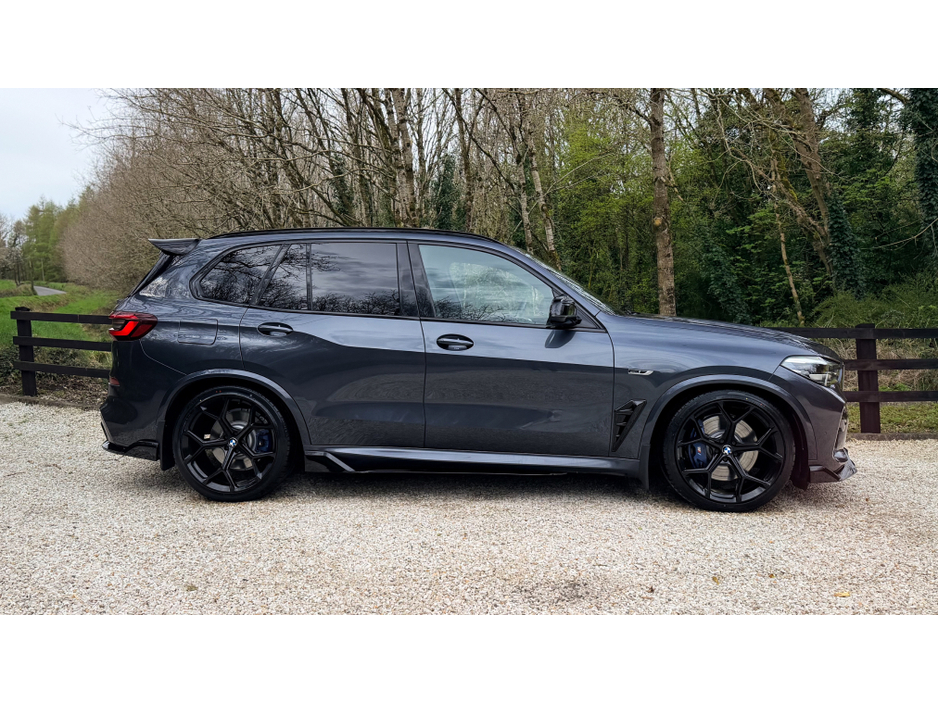 2021 BMW X5 - image 10