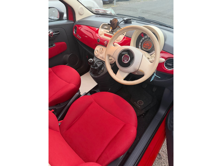 2012 Fiat 500 - image 7