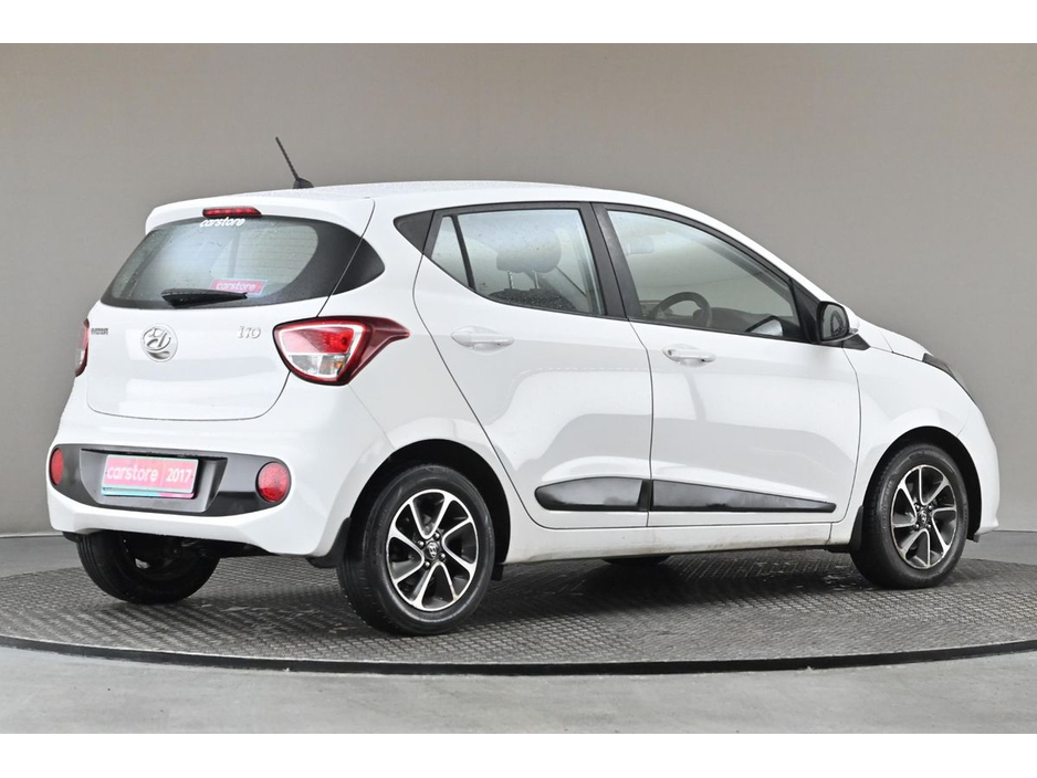 2017 Hyundai i10 1.0 DELUXE 5SPD *BI-TONE INTERIOR*14"ALLOY WHEELS* €10,890