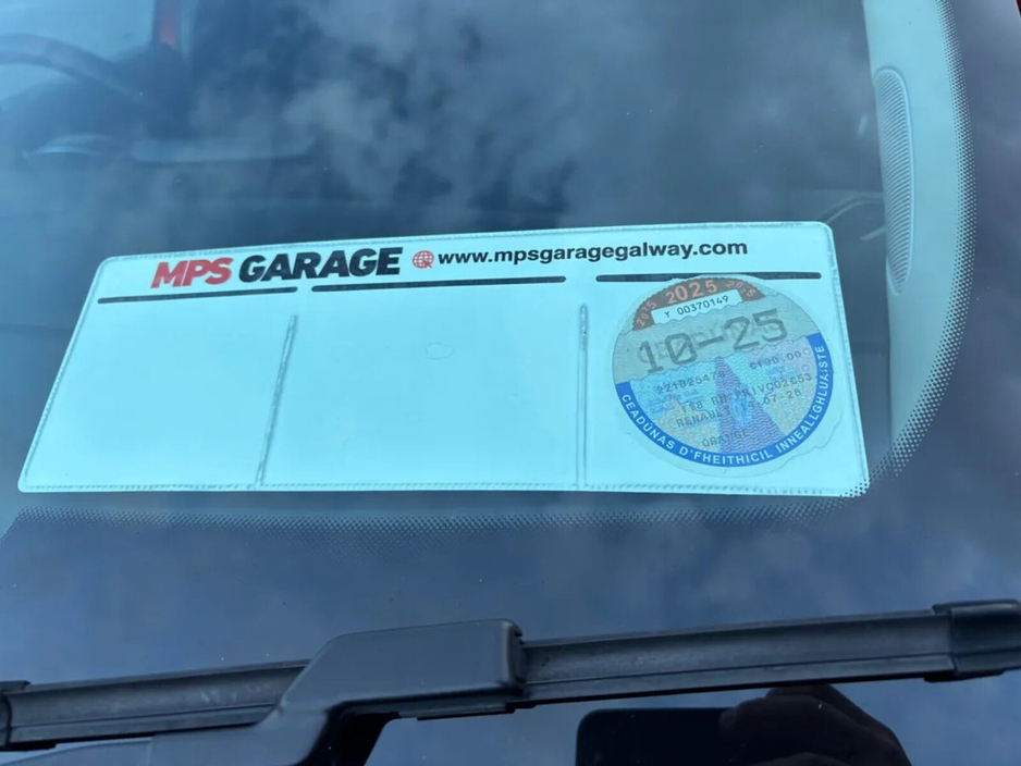 2022 Renault Clio Dynamique SCe 65 €14,000