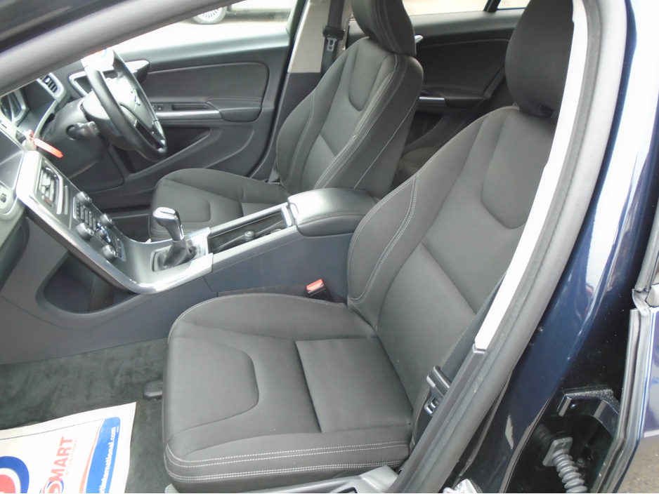 2017 Volvo S60 - image 14