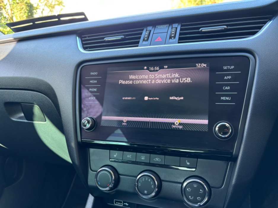2019 Skoda Octavia - image 12