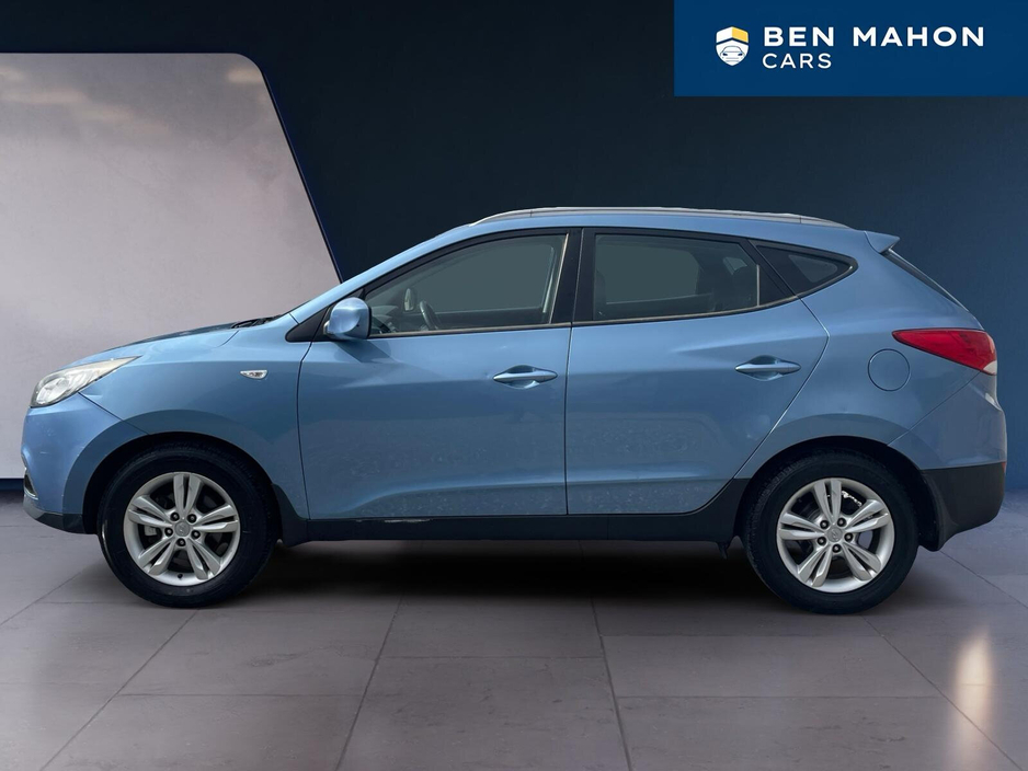 2013 Hyundai ix35 - image 2