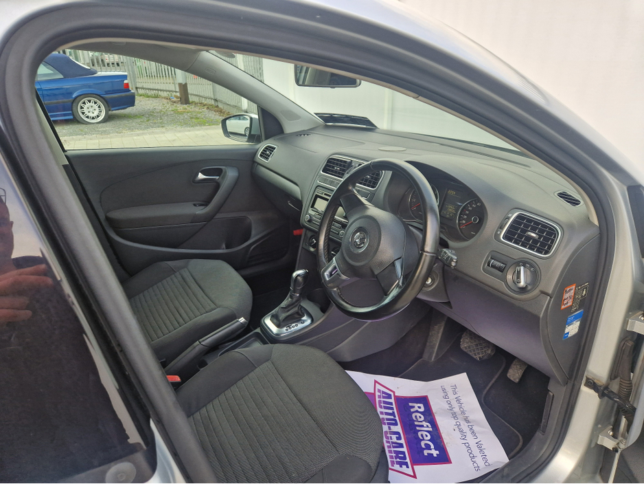 2013 Volkswagen Polo - image 13