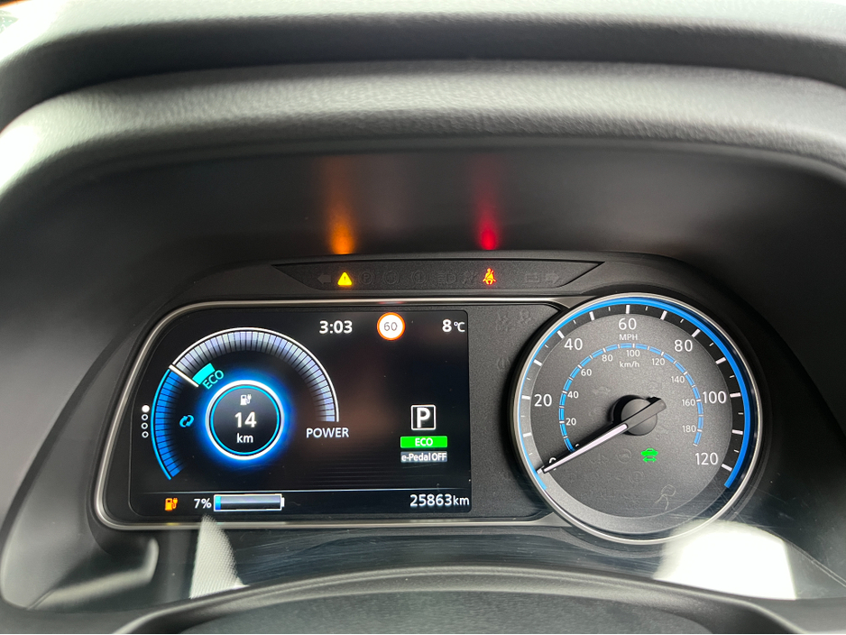 2020 Nissan Leaf N-CONNECTA EV //LOW MILES//HIGH SPEC//HEATED FRONT AND REAR SEATS//360 PARKING CAMERAS//KEYLESS ENTRY//ADAPTIVE CRUISE CONTROL// €13,950