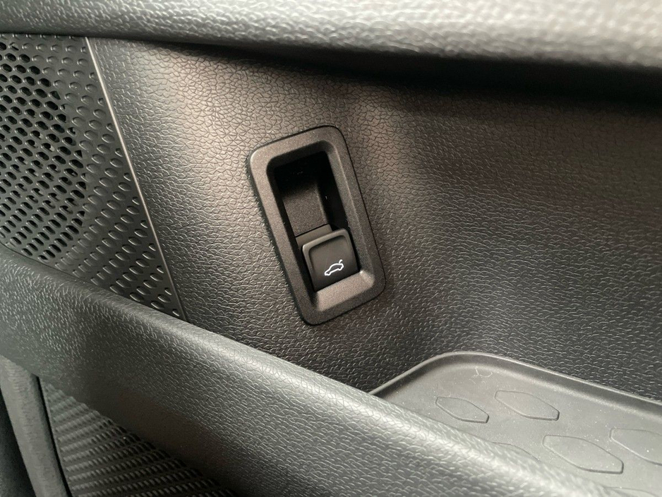 2025 Volkswagen ID.Buzz ID.BUZZ STYLE 86KWH 280BHP LWB €66,975