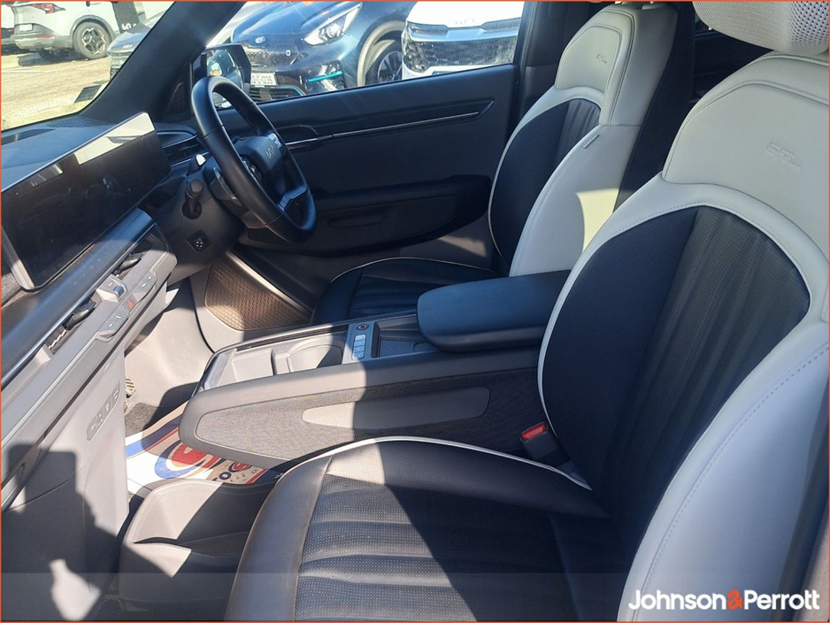 2024 Kia EV9 GT-Line AWD 7-seat €73,900