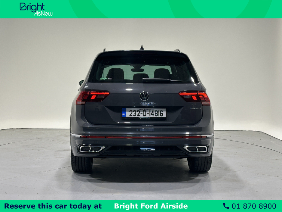 2023 Volkswagen Tiguan - image 12