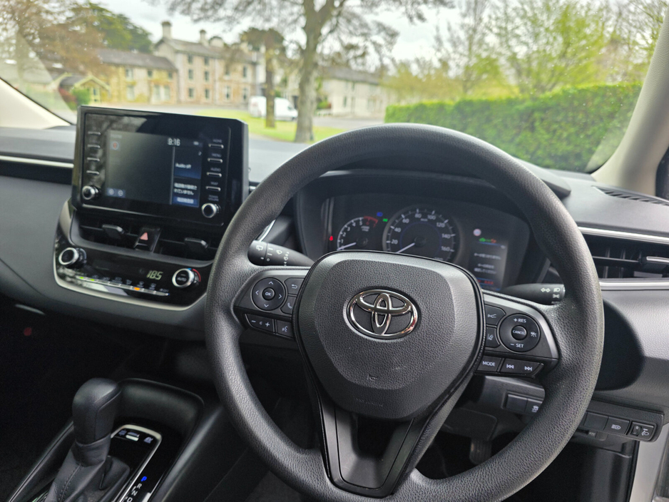 2020 Toyota Corolla - image 12