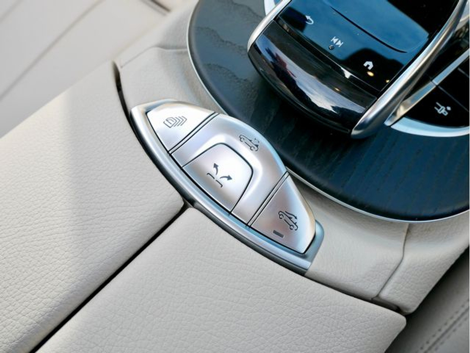 2022 Mercedes-Benz E Class - image 32