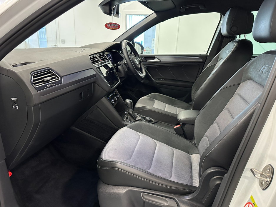 2018 Volkswagen Tiguan - image 33