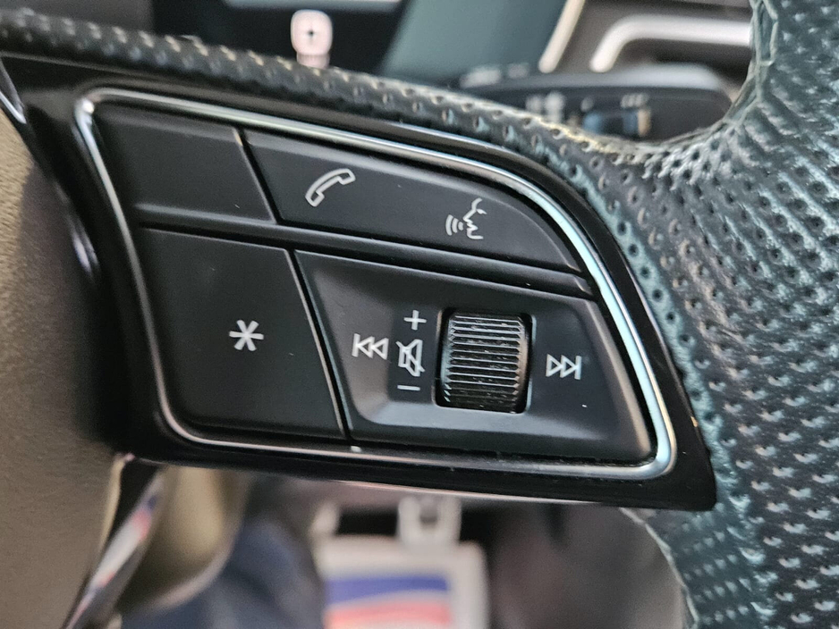 2022 Audi A5 - image 11