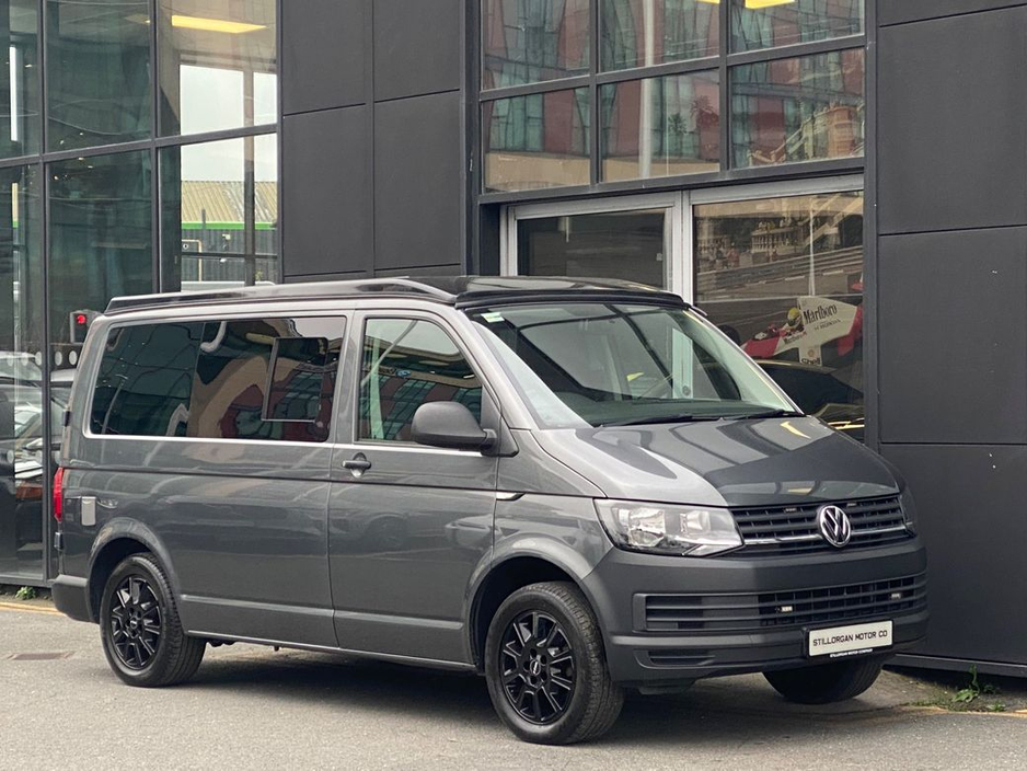 2018 Volkswagen Transporter - image 6