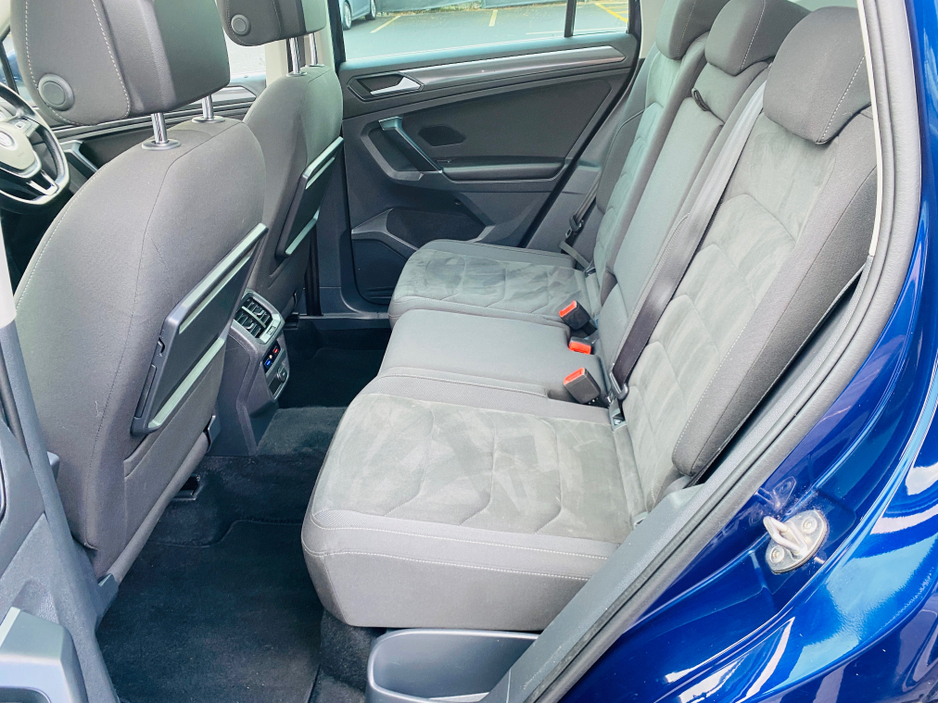 2018 Volkswagen Tiguan R-LINE  2.0 TDI 150HP D7F 5DR €25,995