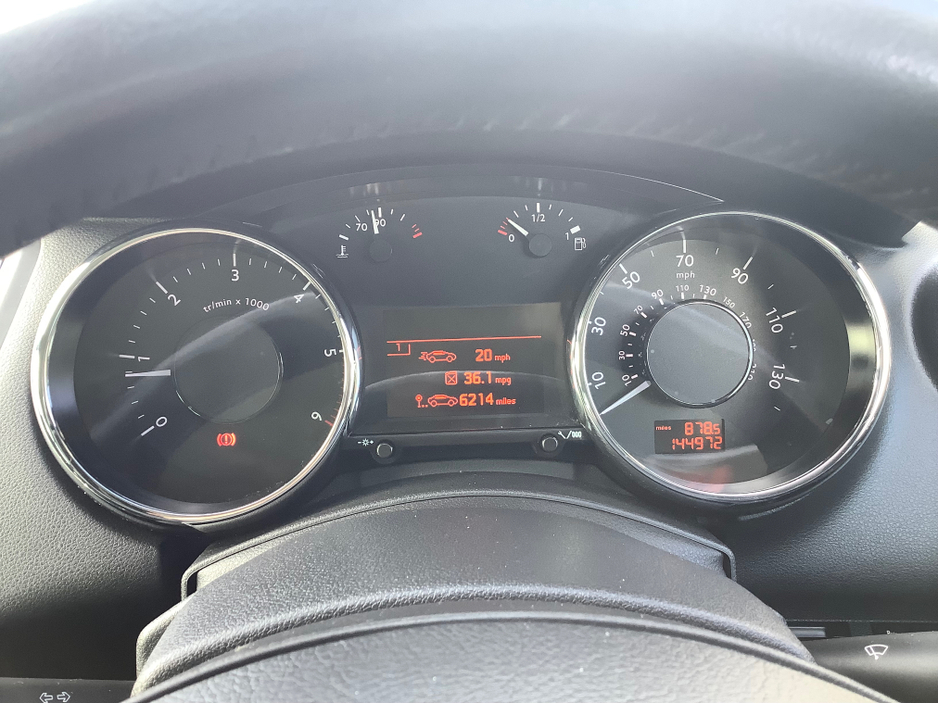 2010 Peugeot 5008 - image 19