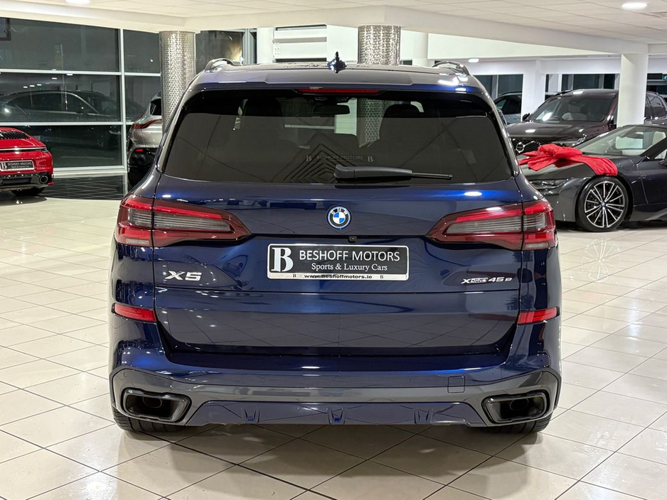 2022 BMW X5 45e M-SPORT HYBRID=TECH/COMFORT/SKY LOUNGE PACKAGES=LOW MILES//FULL BMW SERVICE HISTORY=222 REG=ORIGINAL IRISH SUPPLIED//TAILORED FINANCE PACKAGES AVA €66,995