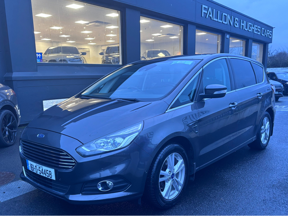 2016 Ford S-Max 2.0 TDCI TITANIUM 150PS 5DR // 7 SEATER €13,995