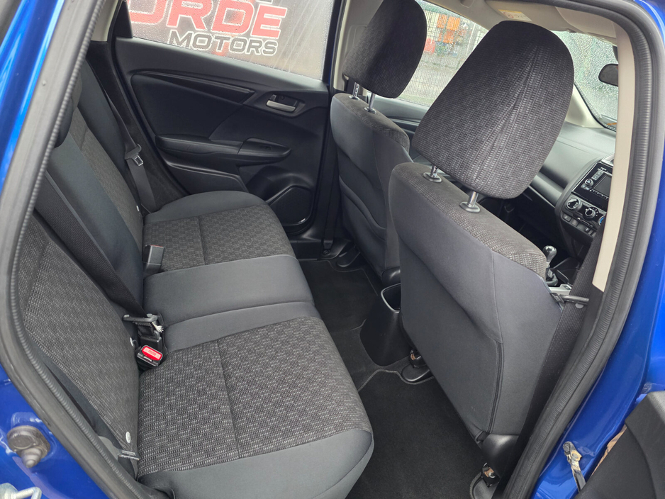 2017 Honda Jazz 1.3 i-VTEC SE €9,950