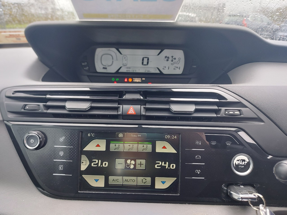 2014 Citroen C4 Picasso - image 11