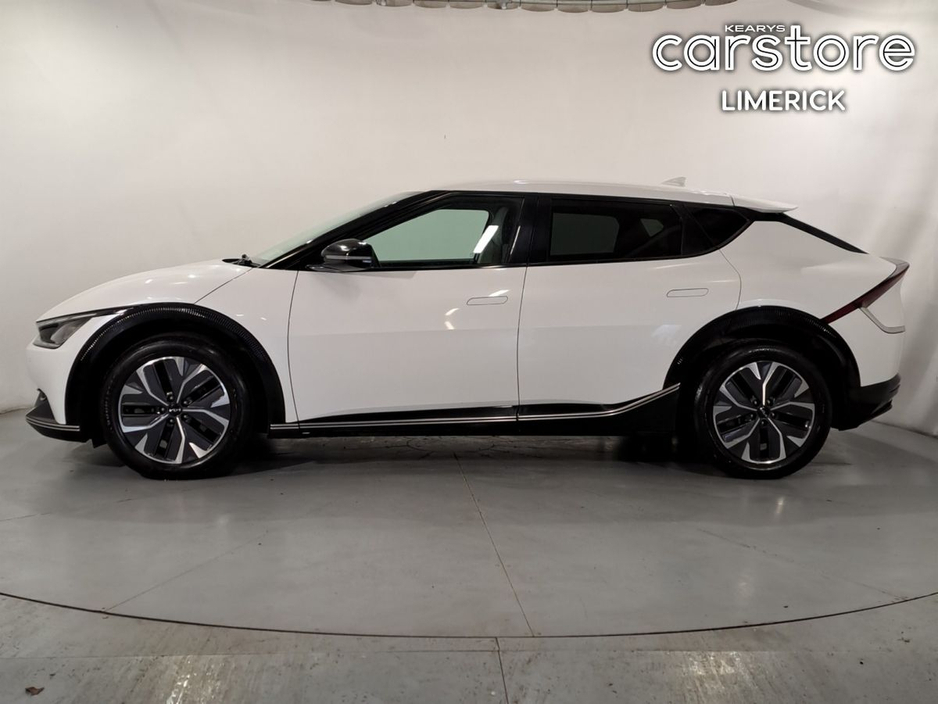 2022 Kia EV6 - image 6