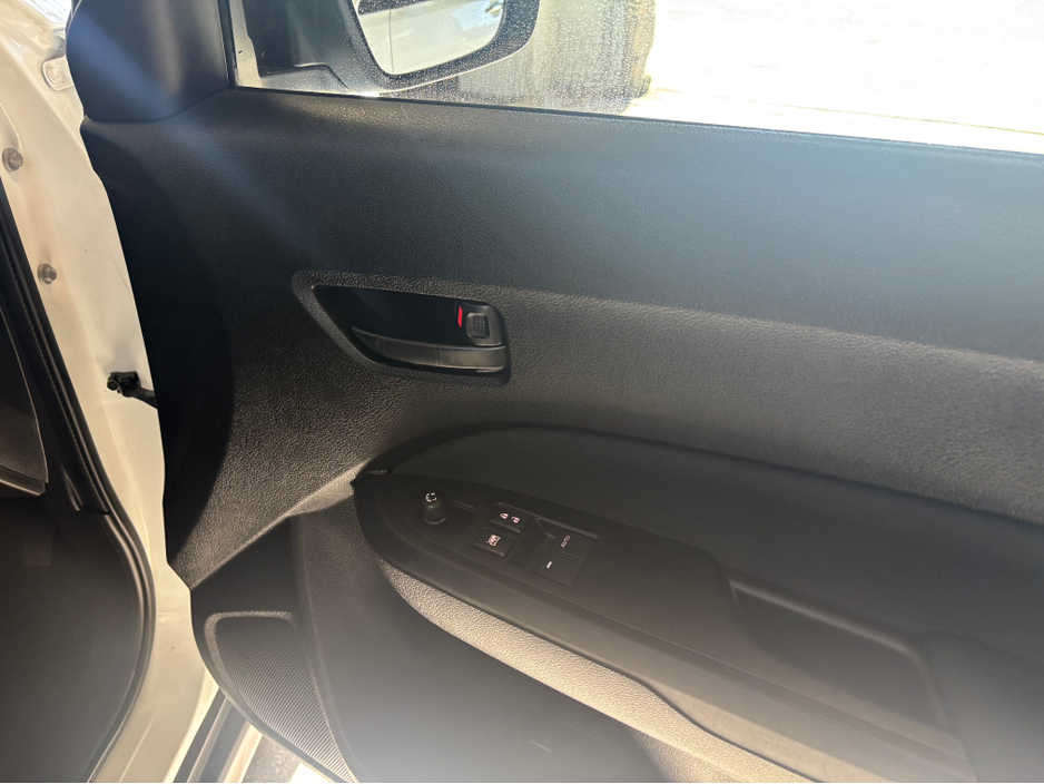 2023 Suzuki Vitara - image 13