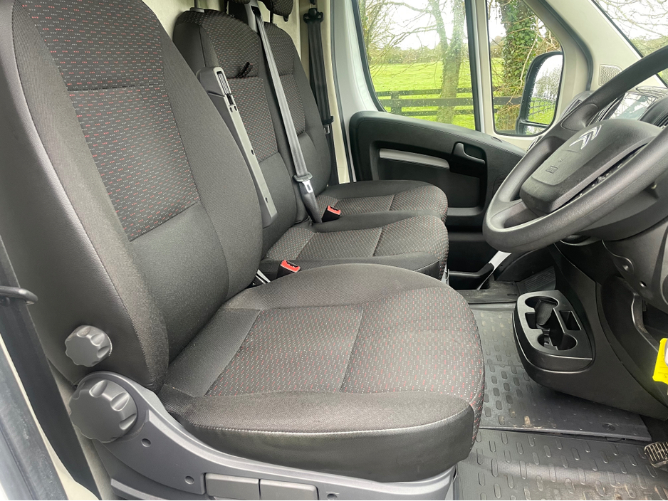 2023 Citroen Relay - image 4