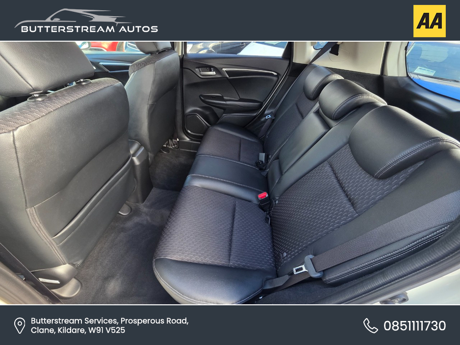 2016 Honda Fit - image 12