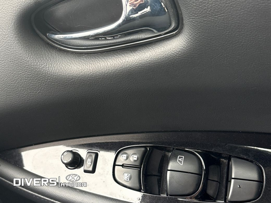 2017 Nissan Leaf - image 23