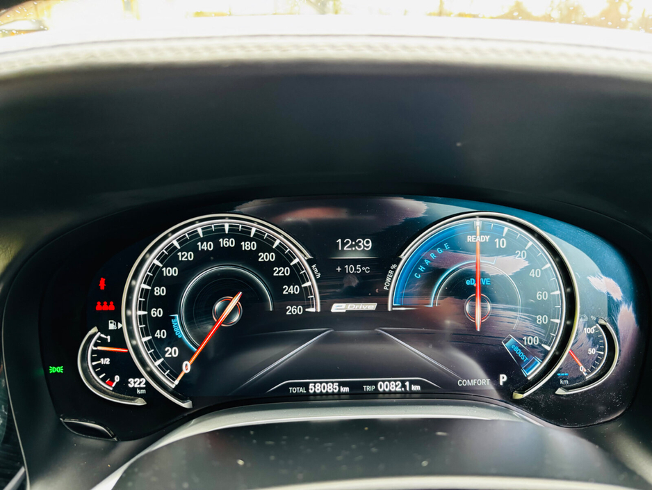 2018 BMW 7 Series - image 13