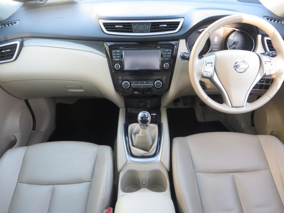 2017 Nissan X-Trail - image 16