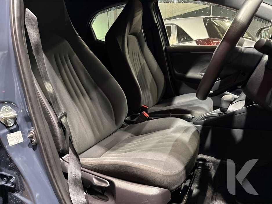 2024 Toyota Yaris - image 15