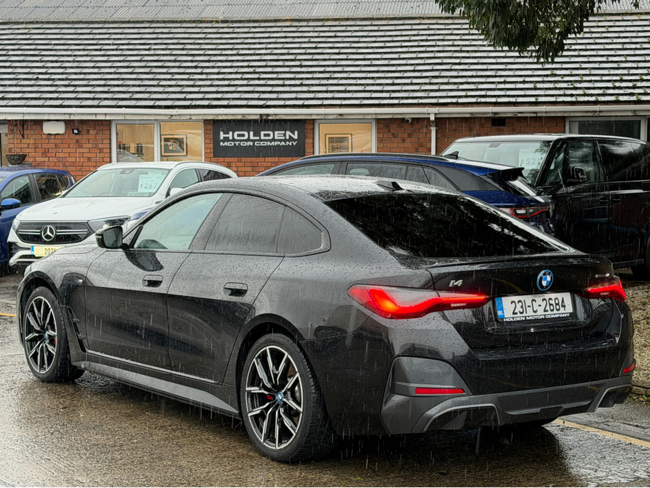 2023 BMW i4 M-SPORT..SUNROOF..KEYLESS ENTRY €32,350