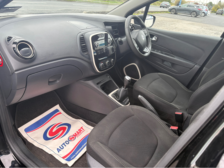 2019 Renault Captur - image 9