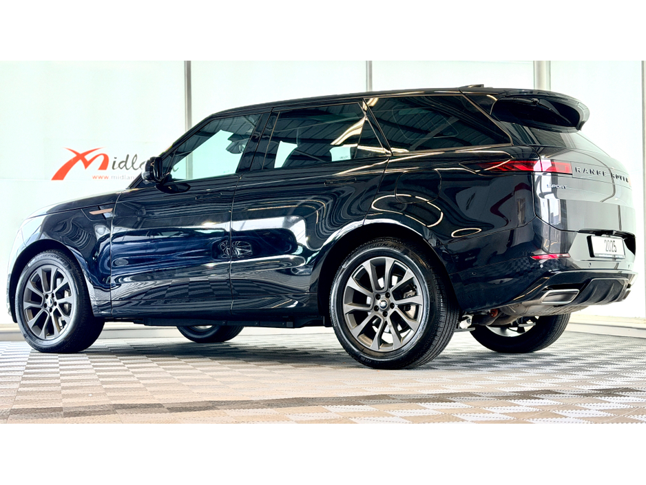 2025 Land Rover Range Rover - image 11