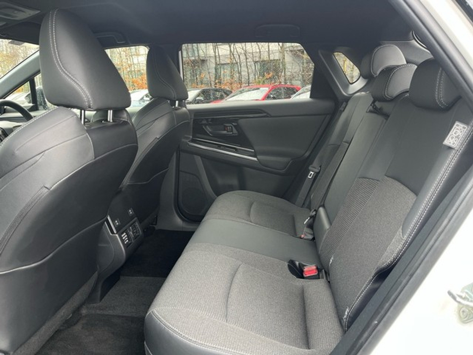 2023 Toyota bZ4X - image 8