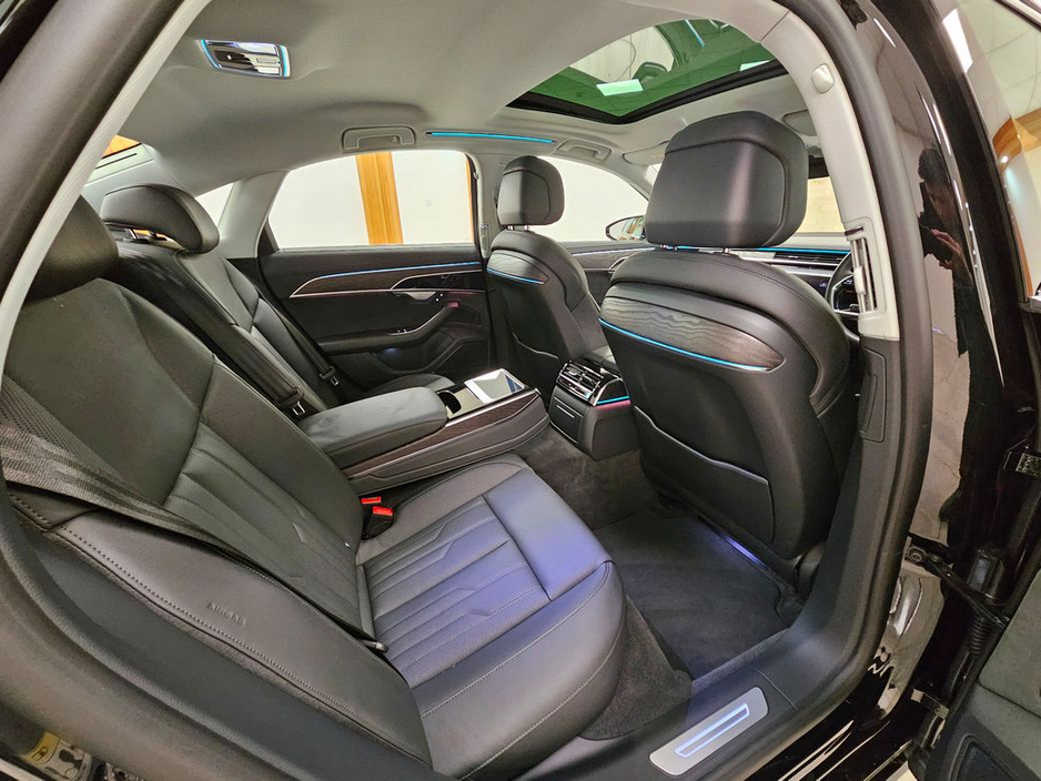2024 Audi A8 - image 14