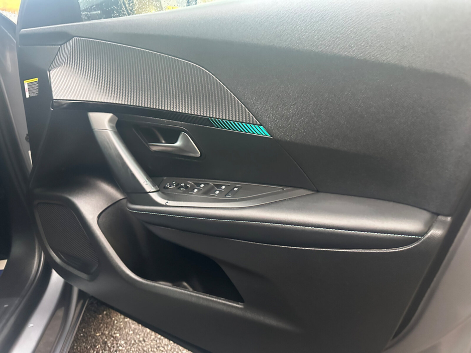 2022 Peugeot 2008 1.2 Puretech 100bhp Allure €23,950